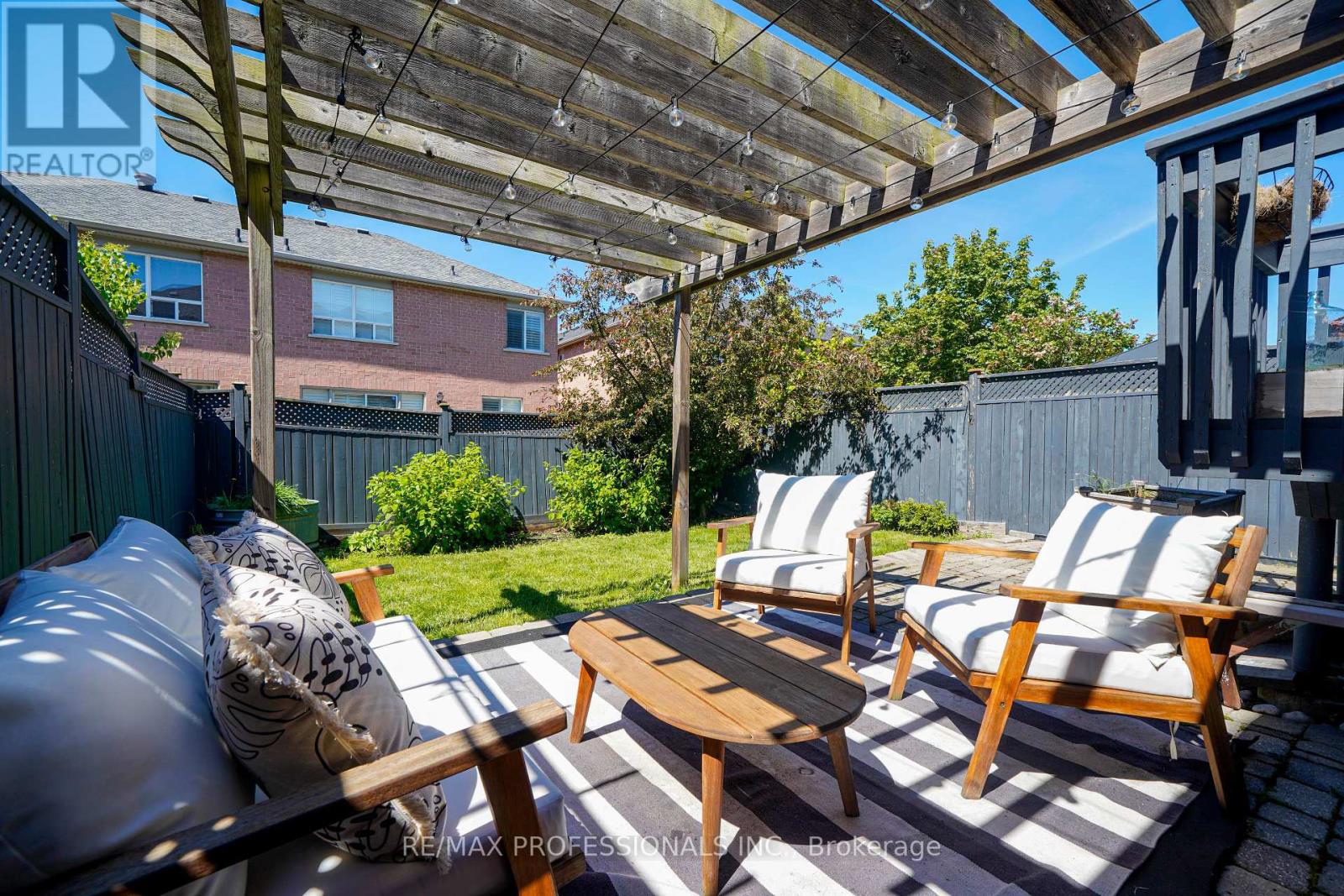 514 THELMA STREET - 23