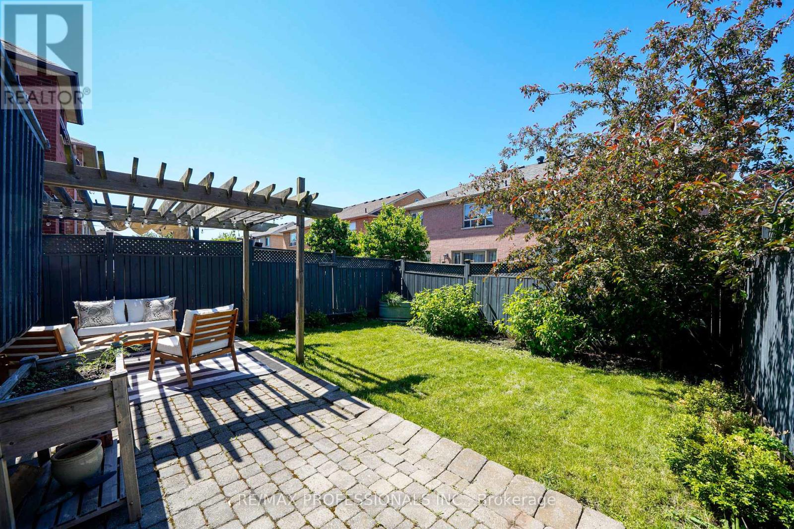 514 THELMA STREET - 24