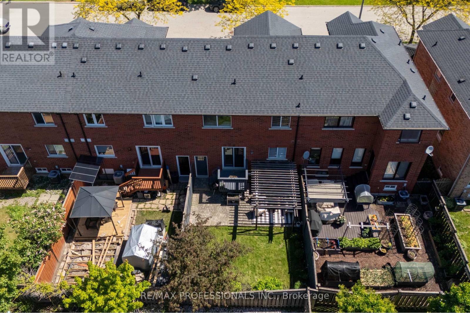514 THELMA STREET - 26