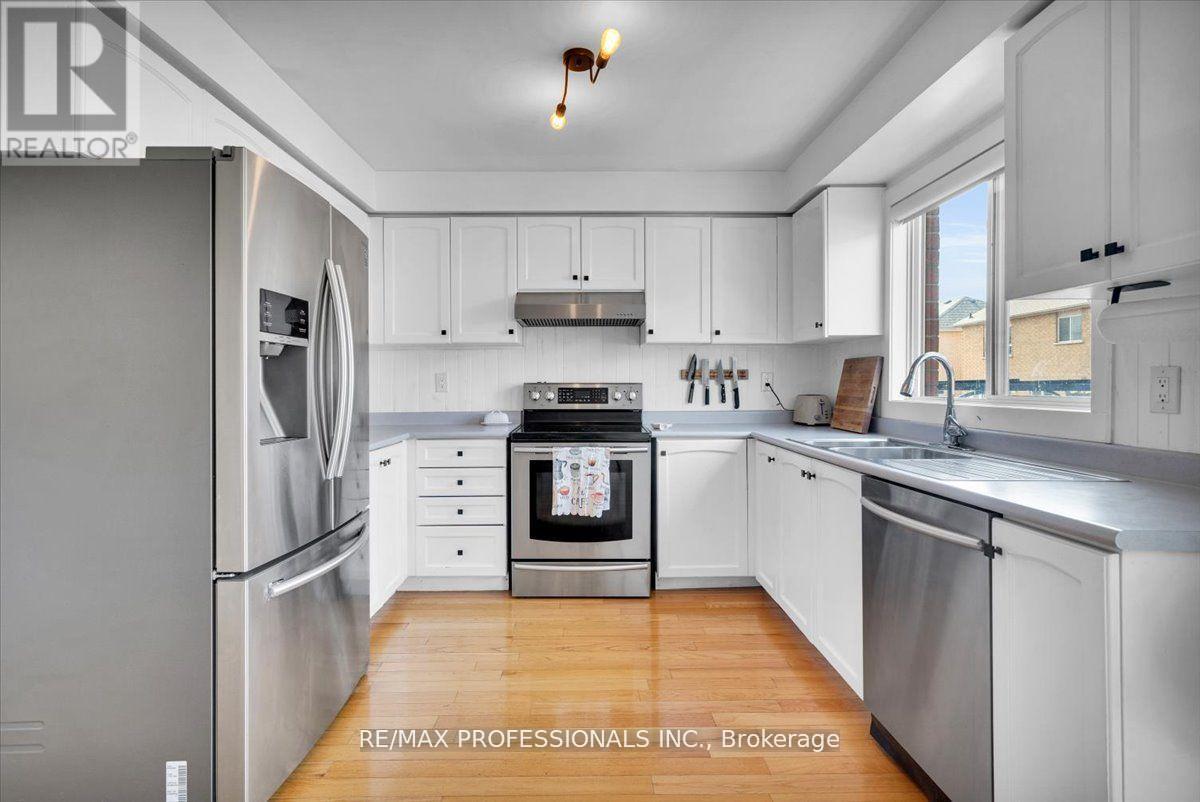 514 THELMA STREET - 8