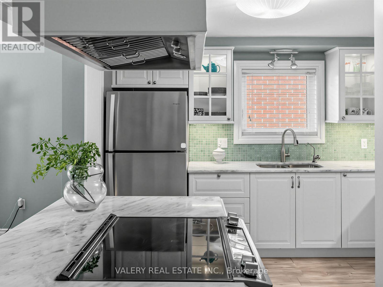 466 MISTY CRESCENT - 10