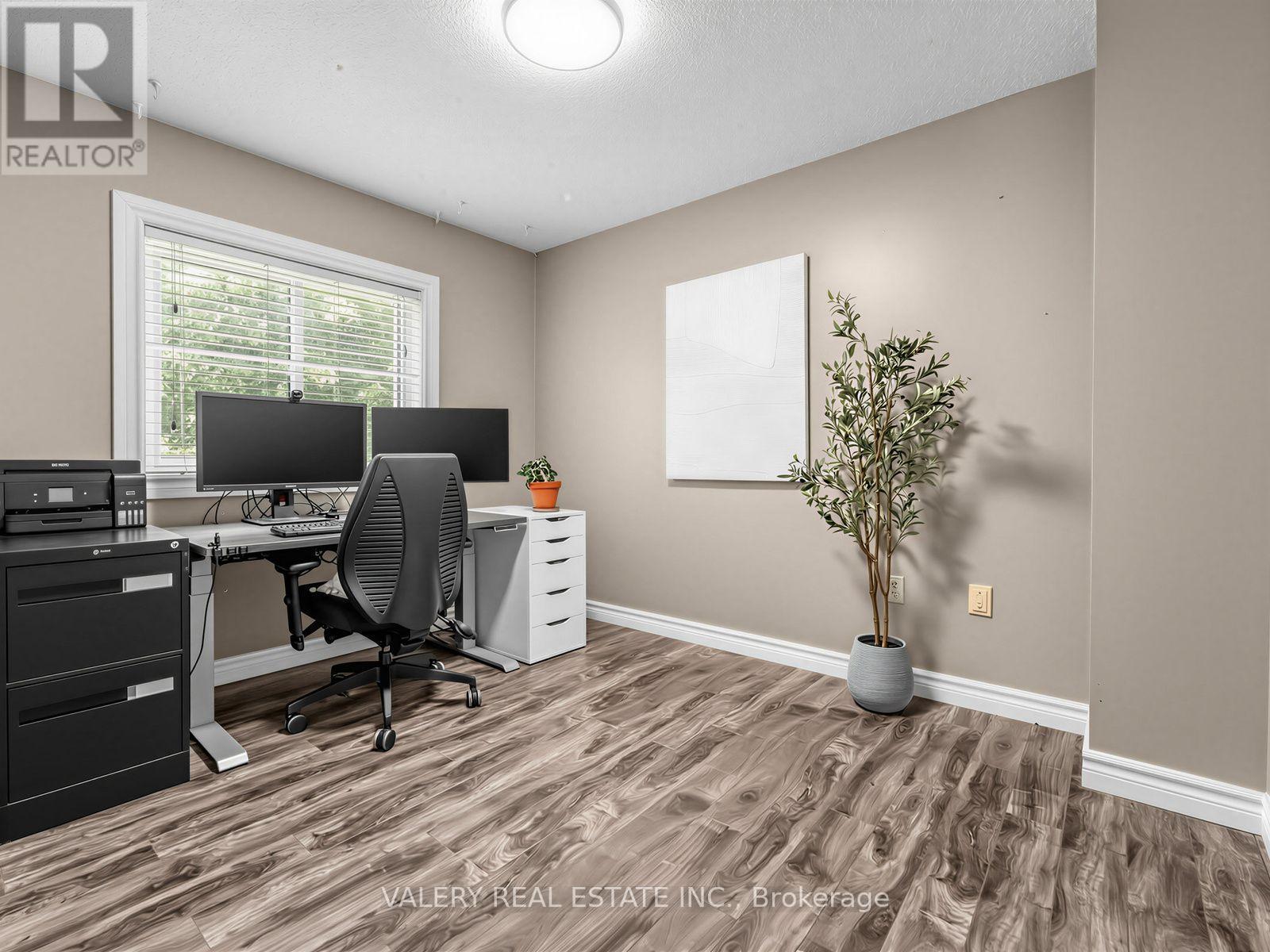 466 MISTY CRESCENT - 22