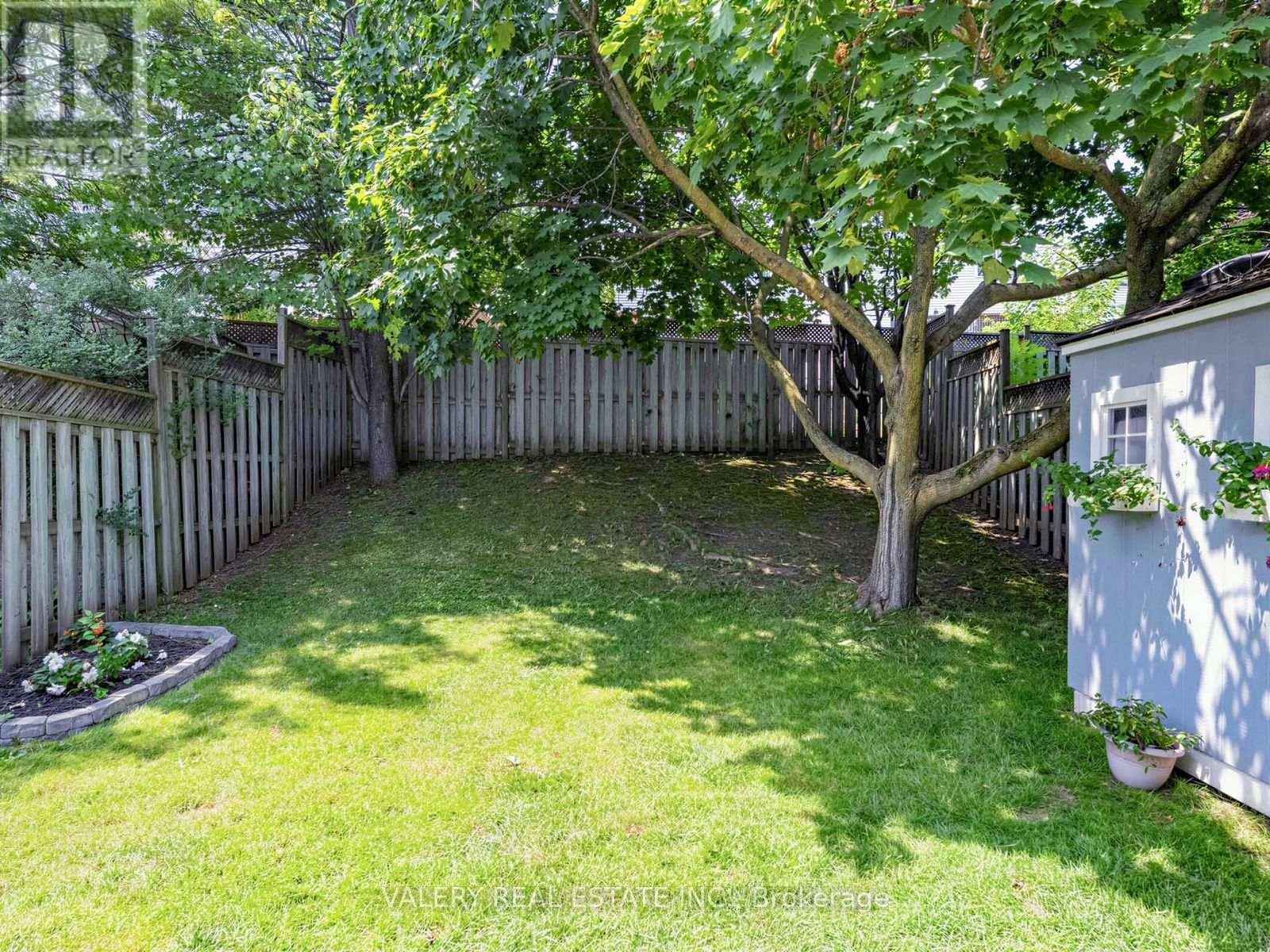466 MISTY CRESCENT - 31
