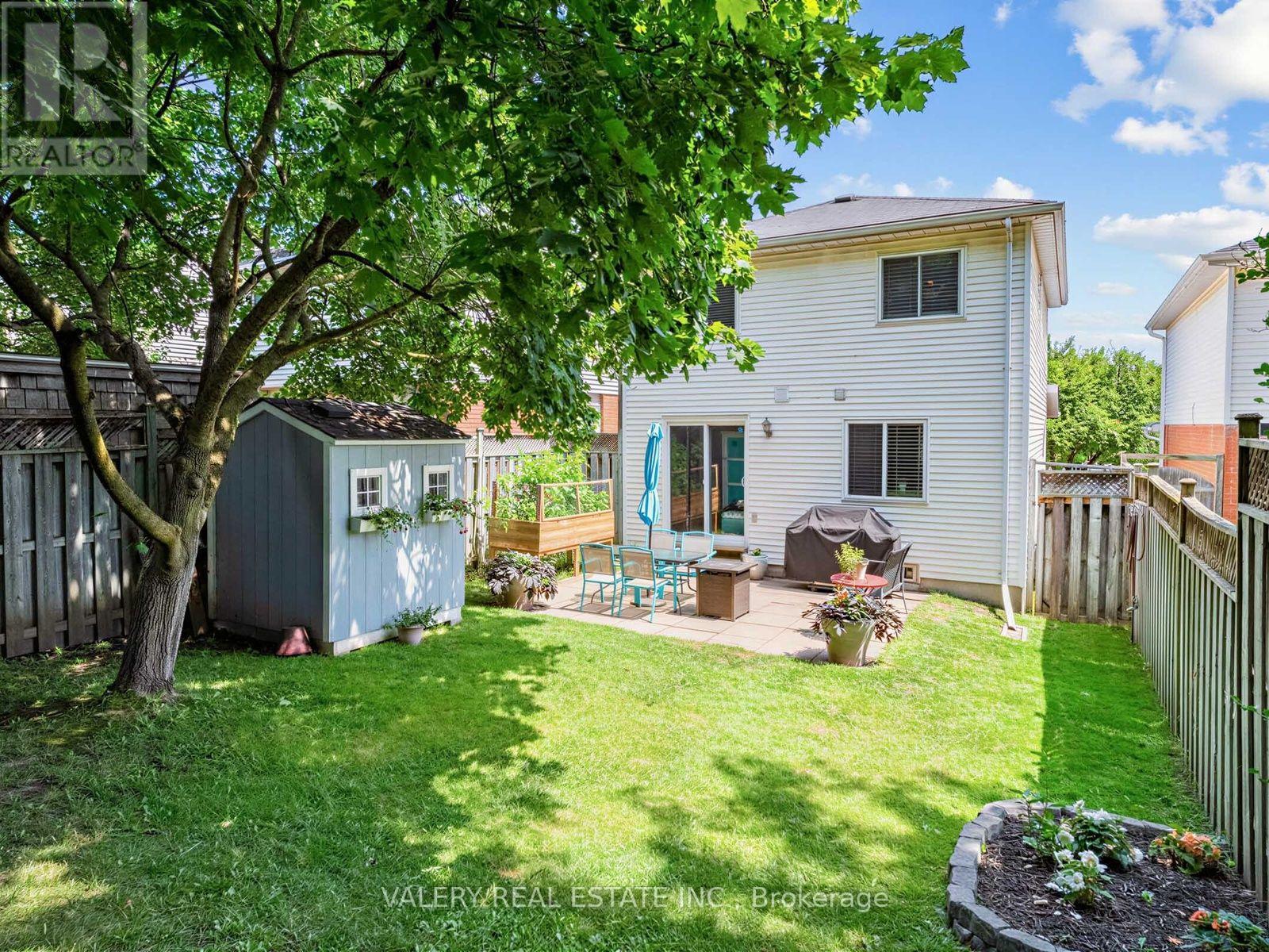 466 MISTY CRESCENT - 35