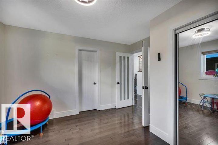 3705 64 ST - 22