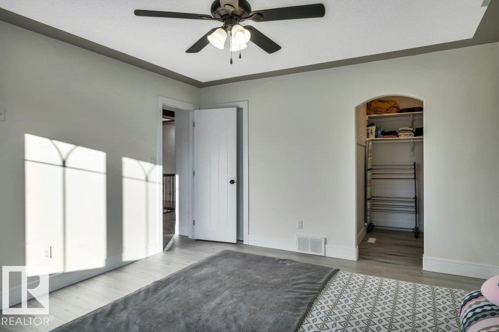 3705 64 ST - 45