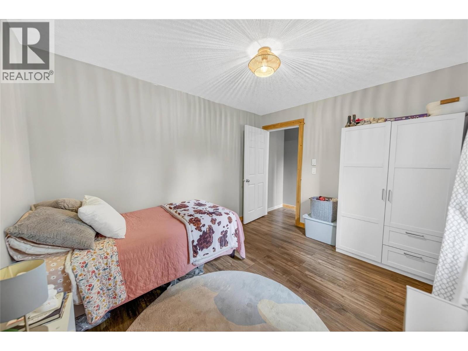 3675 Edwards Road - 23
