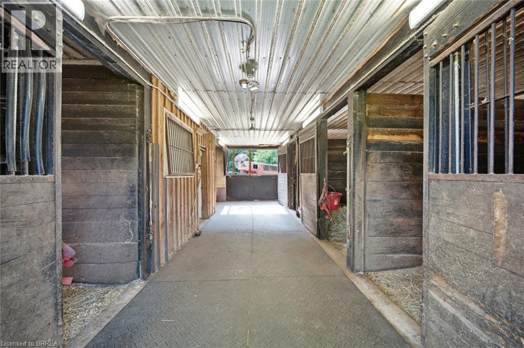 1213 CONCESSION 5 Road W - 44