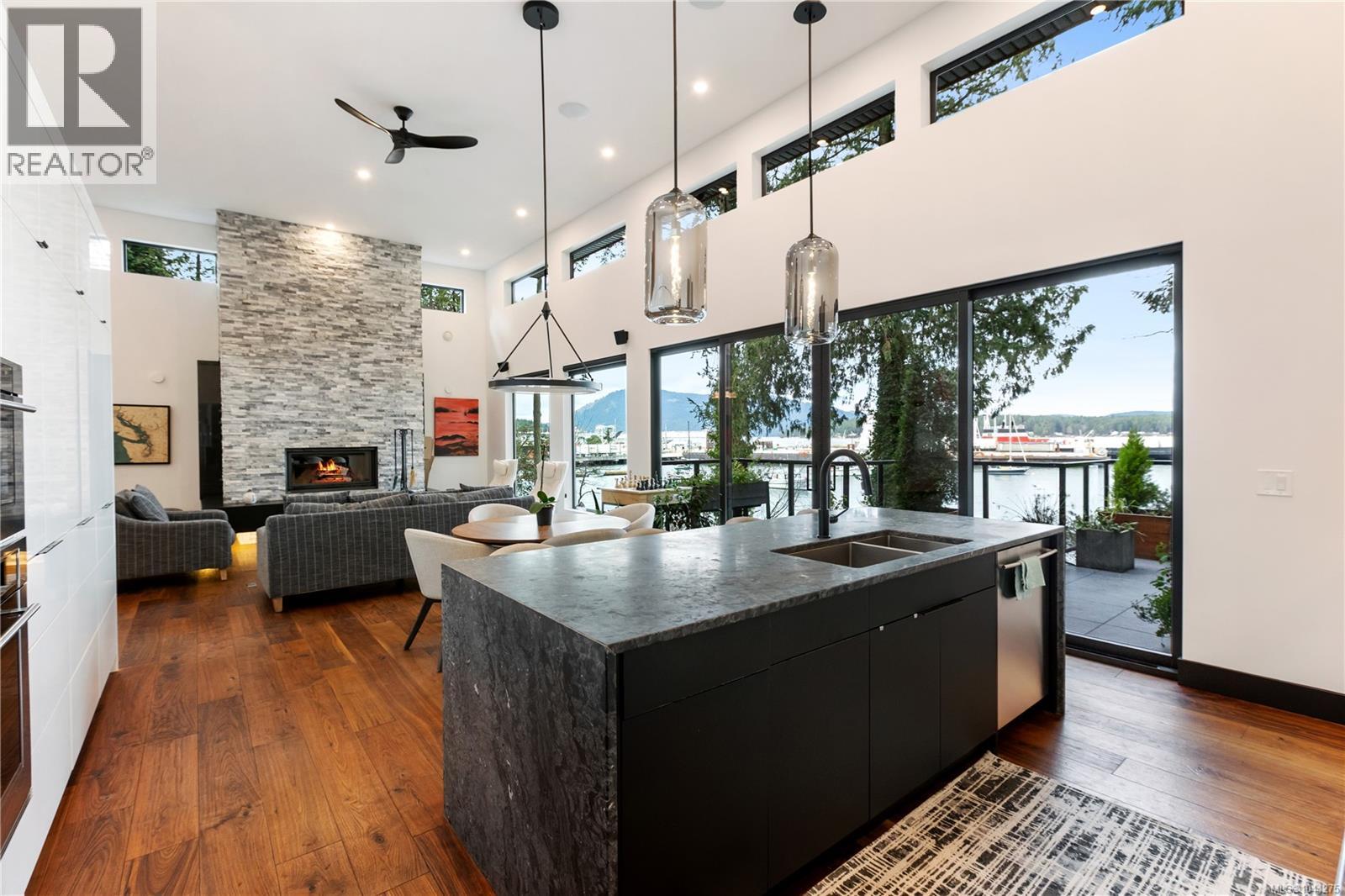 2250 Dolphin Rd - 13