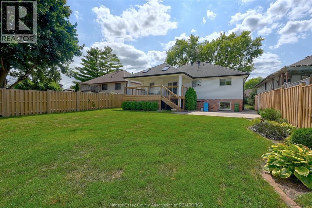 682 MICHAEL DRIVE - Image 45