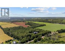 1927 Clarkin Road, North Wiltshire, PE C0A1Y0 Photo 48