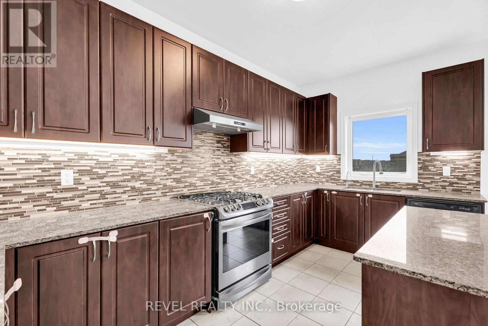 104 SEELEY AVENUE - Image 22