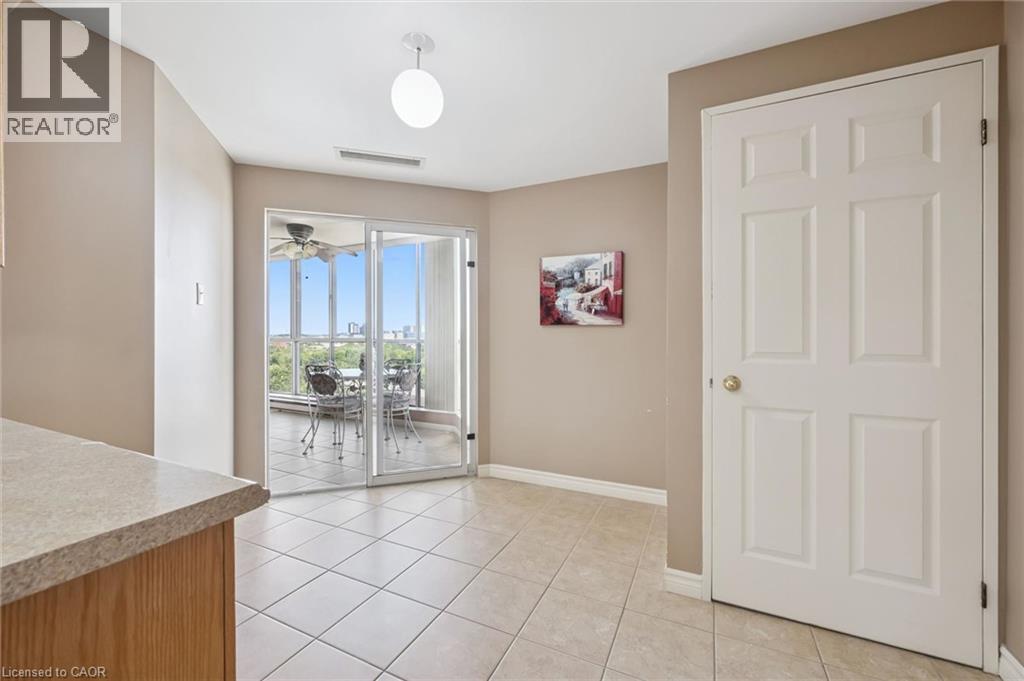 #PH04 265 WESTCOURT Place - 22