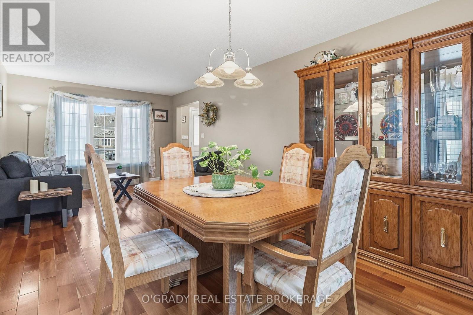 1004 CRESTWOOD DRIVE - 10