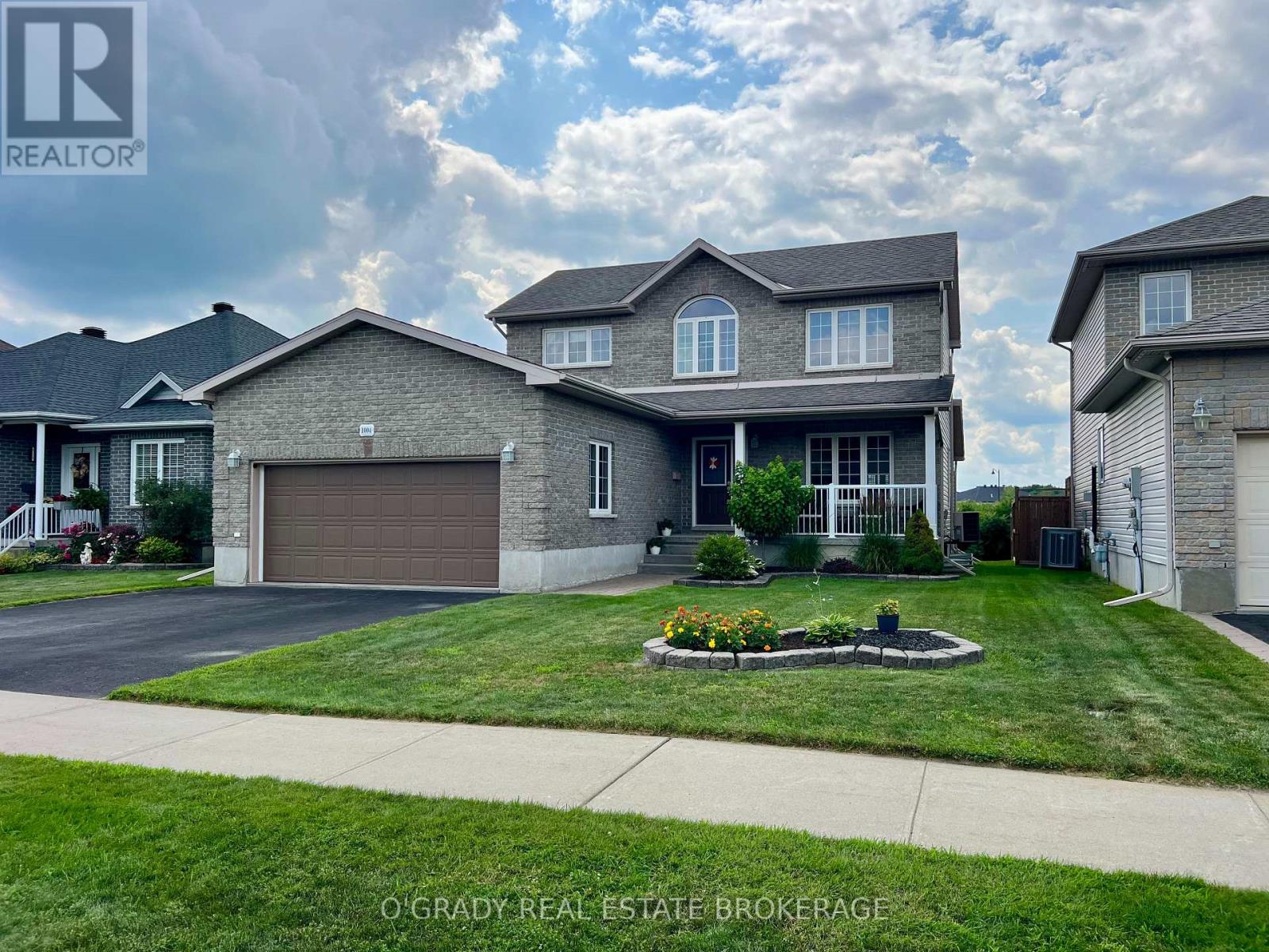 1004 CRESTWOOD DRIVE - 2