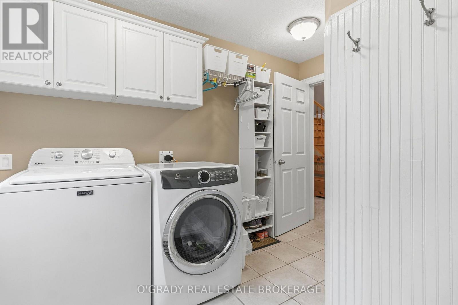 1004 CRESTWOOD DRIVE - 23