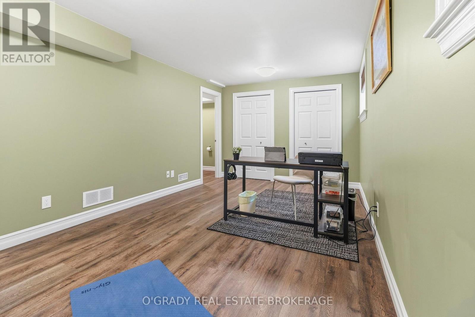 1004 CRESTWOOD DRIVE - 37