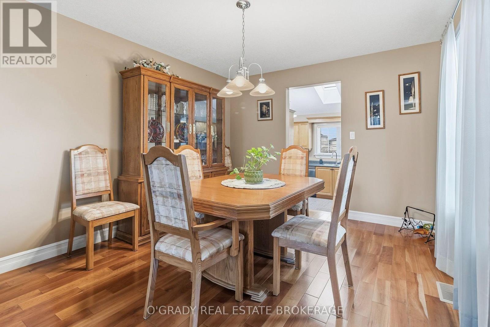 1004 CRESTWOOD DRIVE - 9