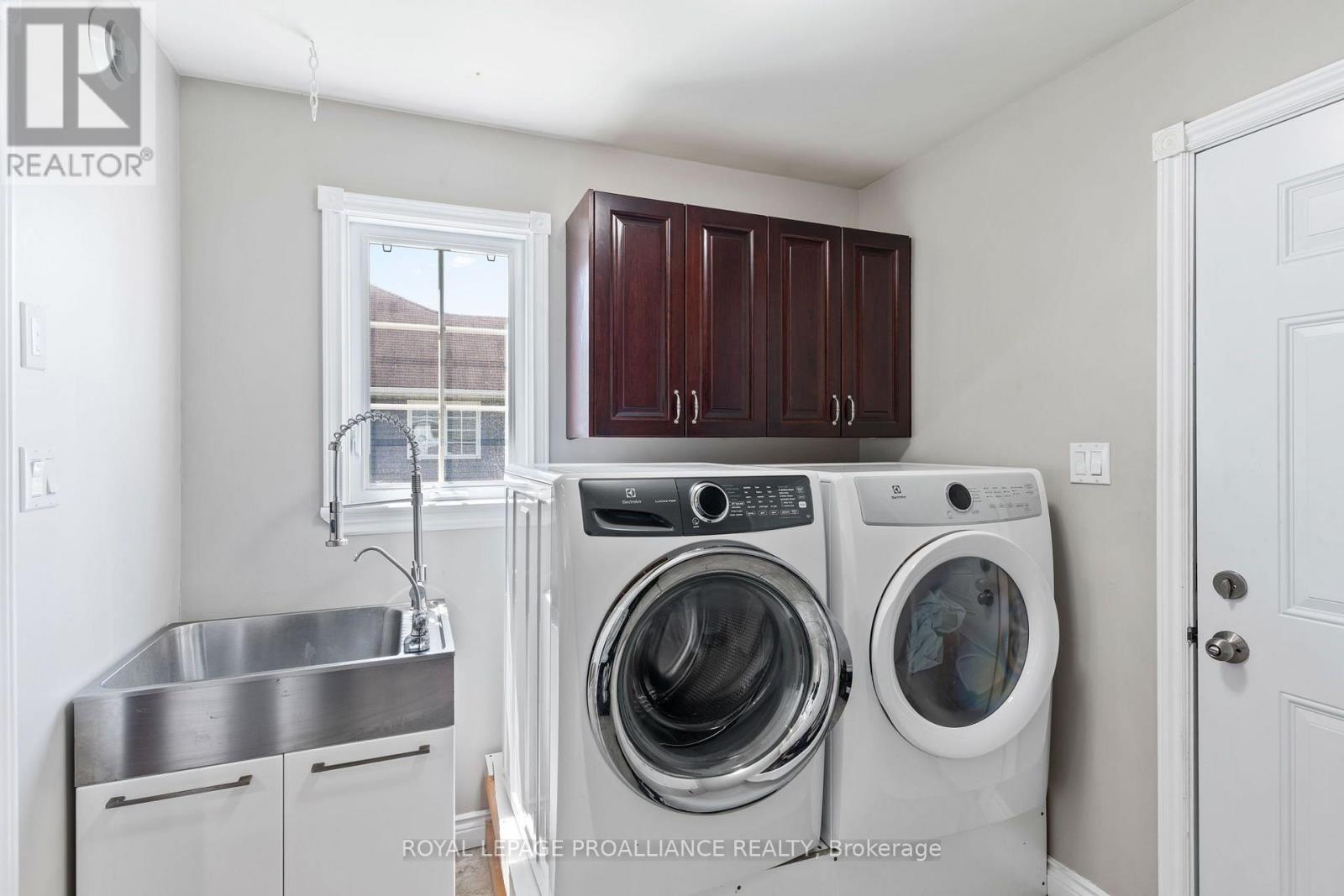 7 ALBERT STREET - Image 18