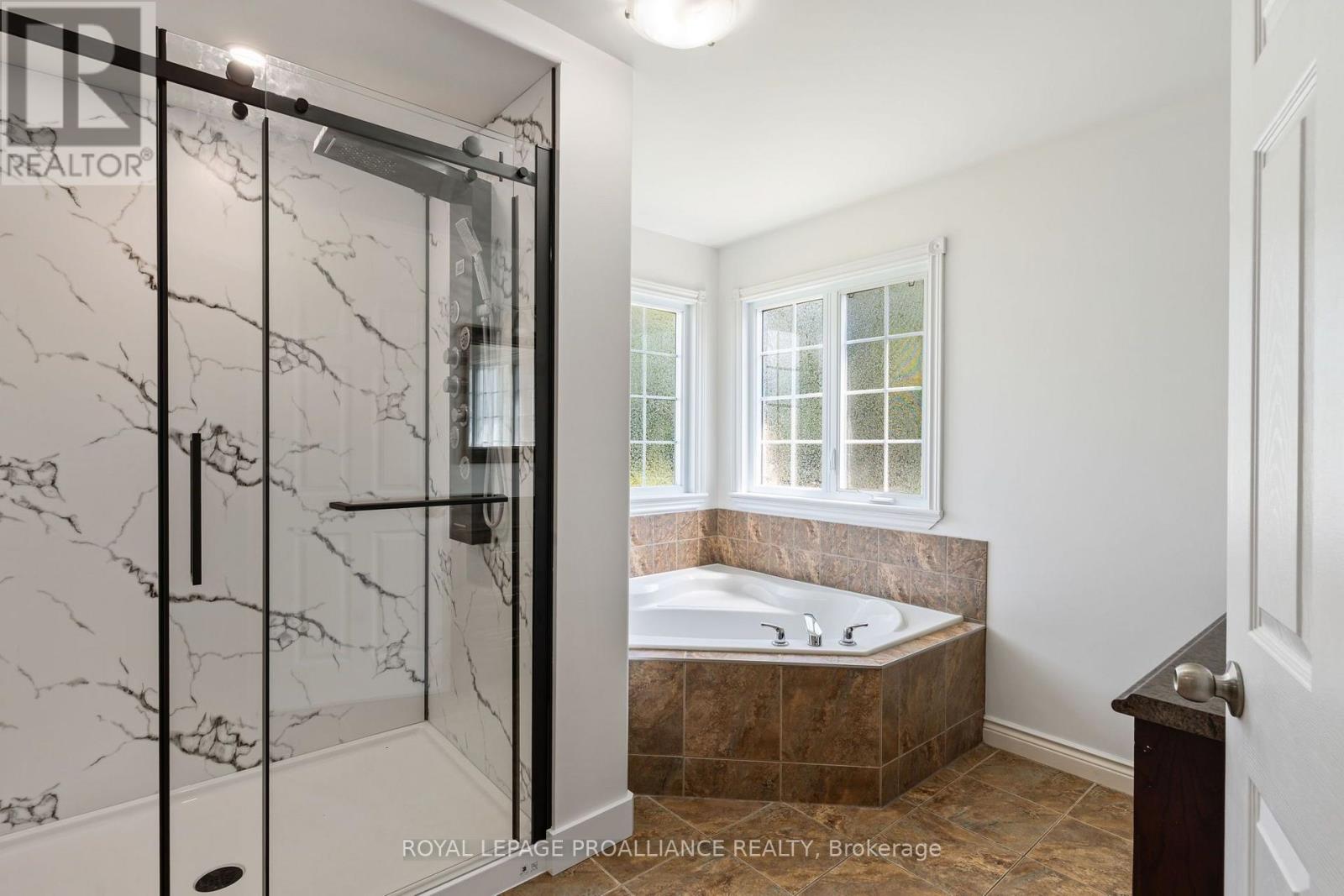 7 ALBERT STREET - Image 22