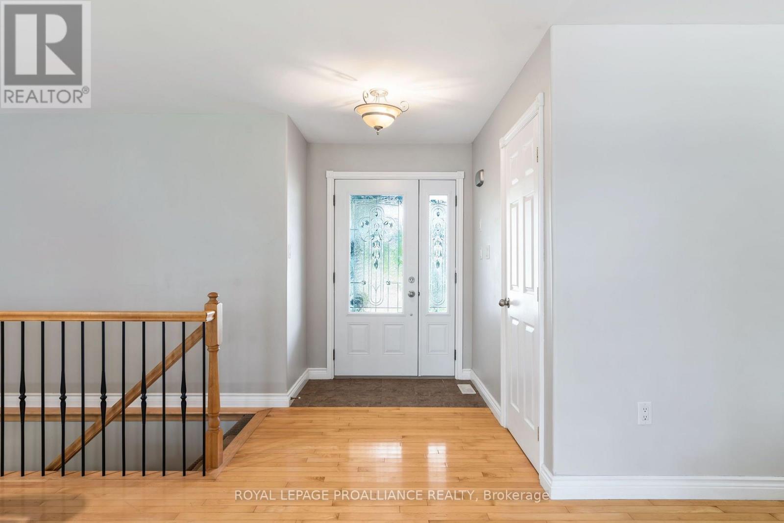 7 ALBERT STREET - Image 3