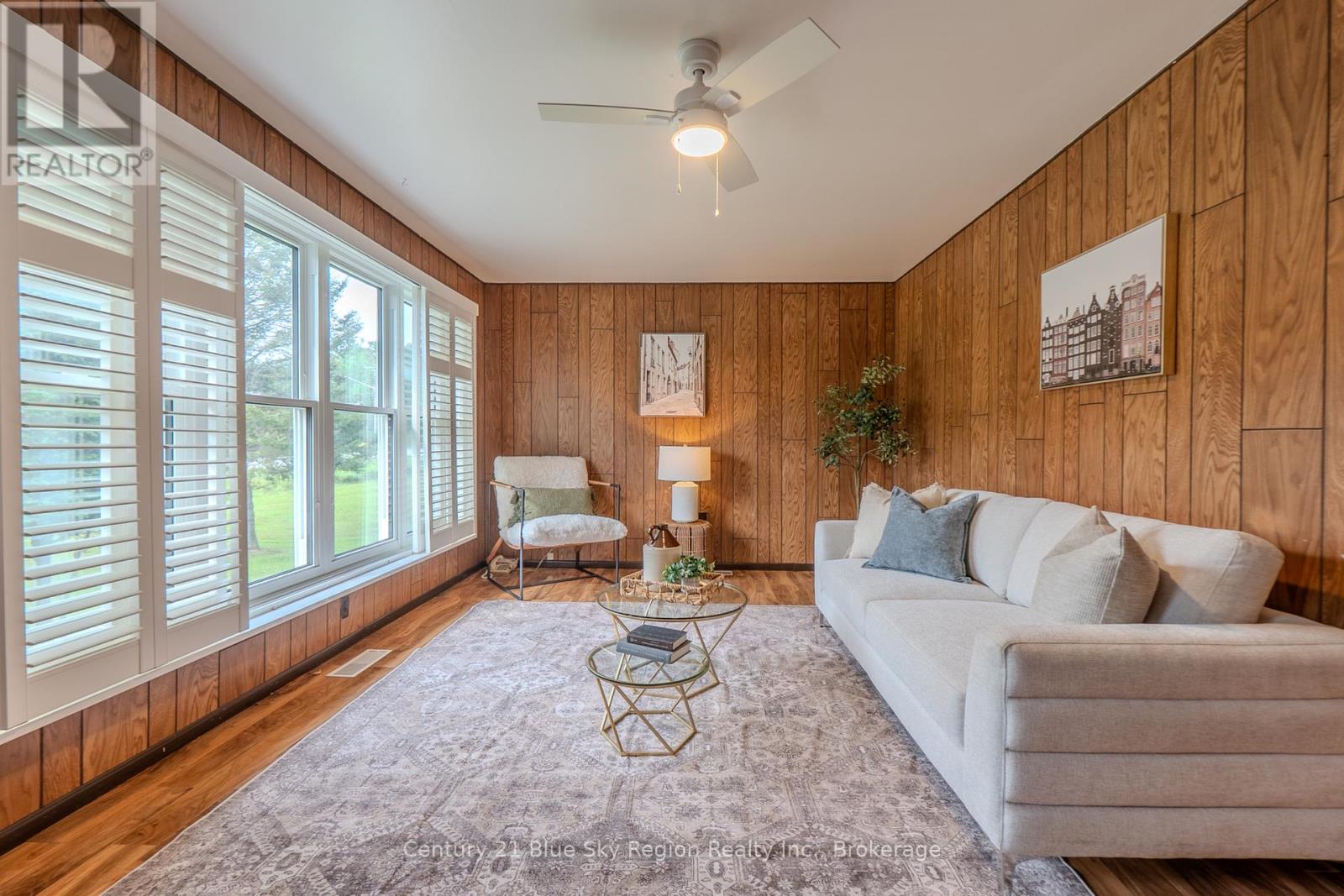 1272 LAKESHORE DRIVE - 16