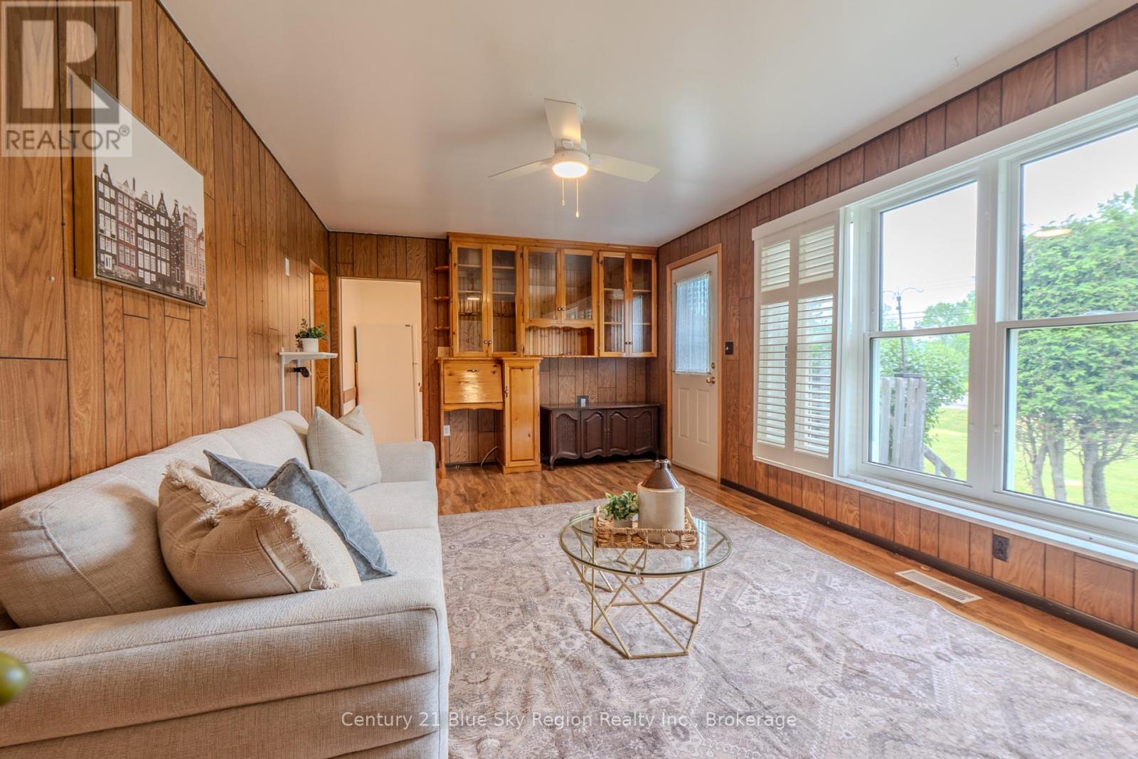 1272 LAKESHORE DRIVE - 17