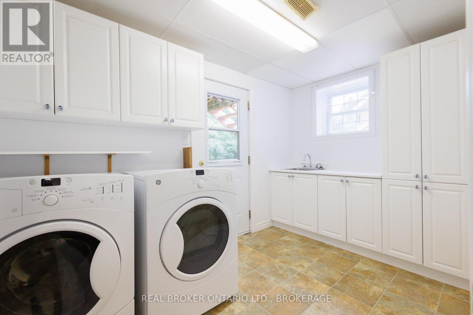 3213 DORNIE ROAD - 36