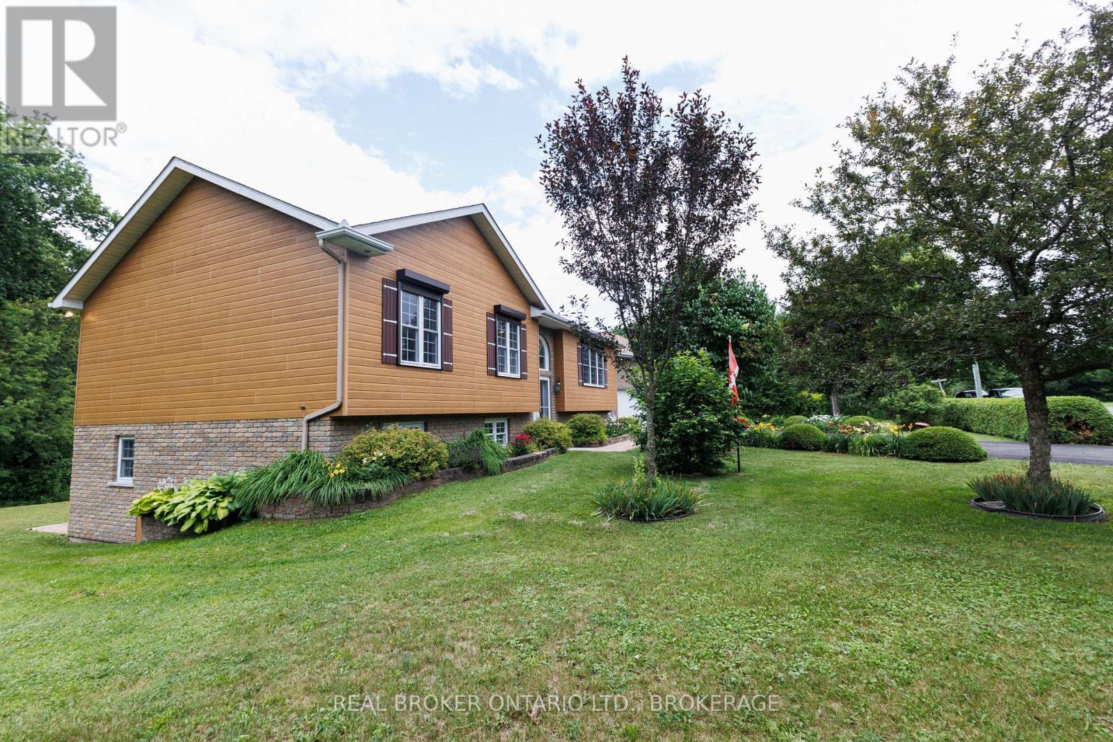 3213 DORNIE ROAD - 40