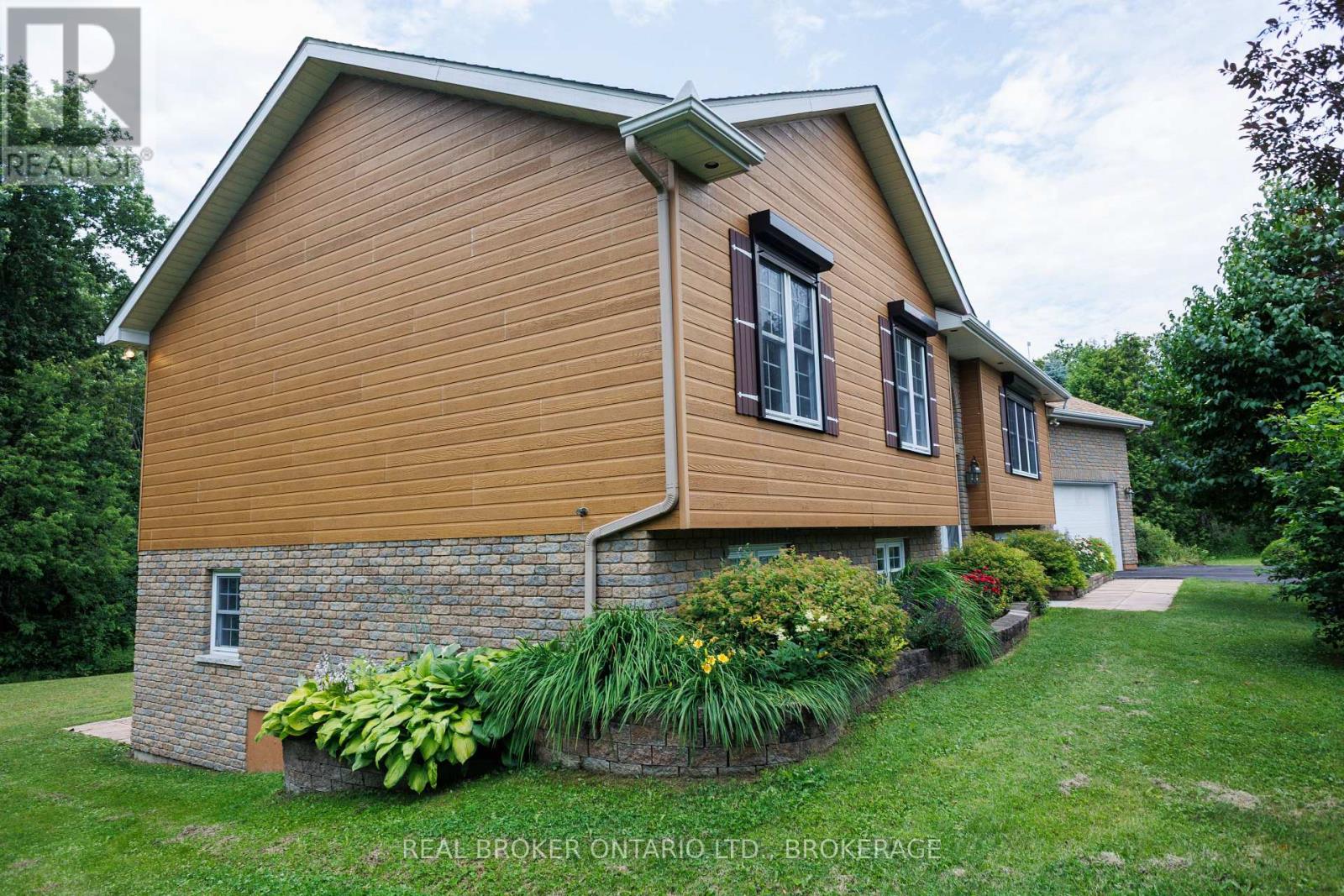 3213 DORNIE ROAD - Image 41