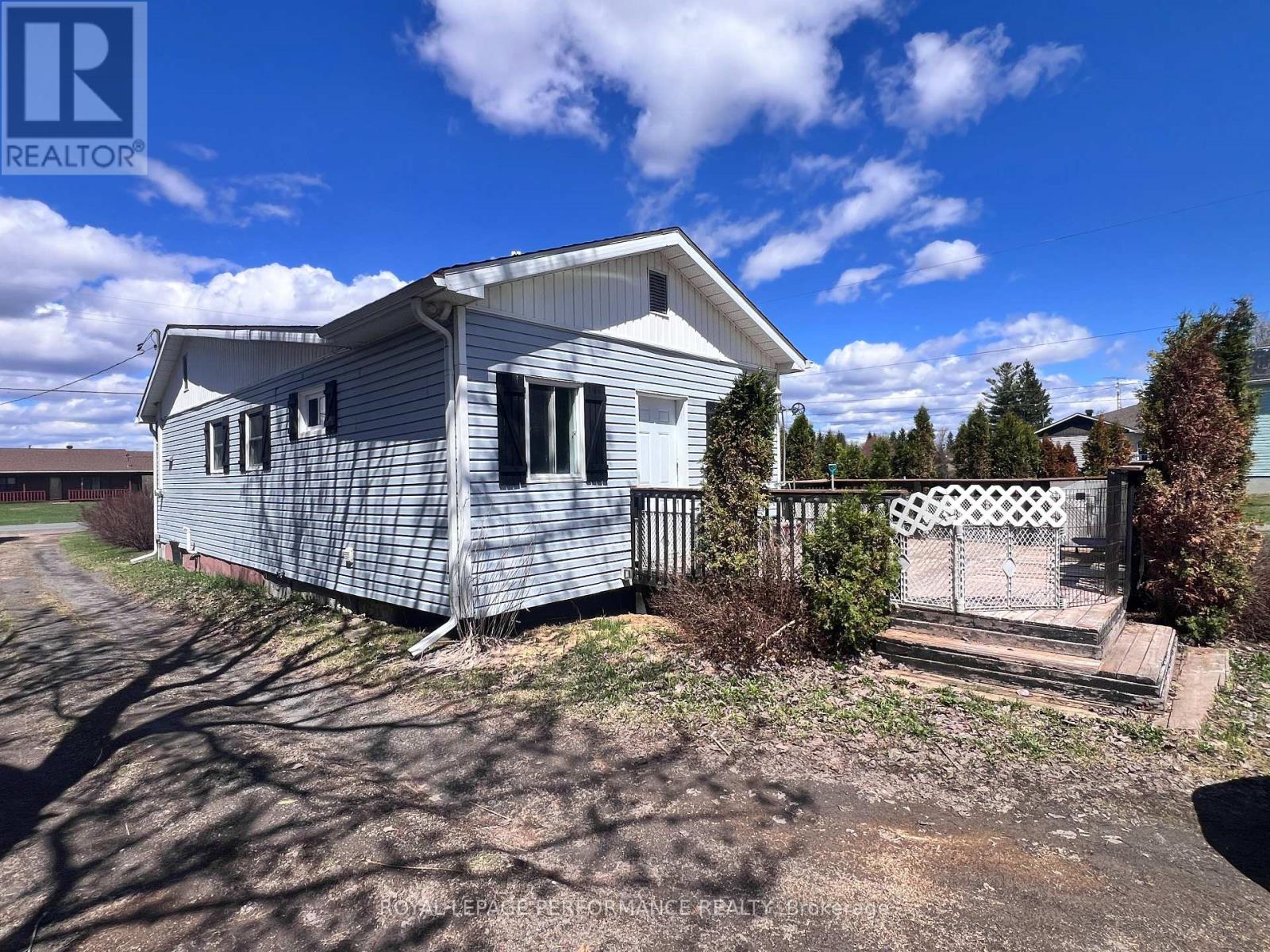 2082 SANDY HILL ROAD - 3