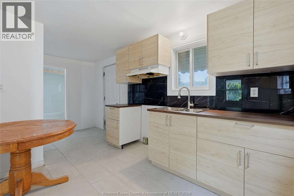521 BROCK STREET - Image 9