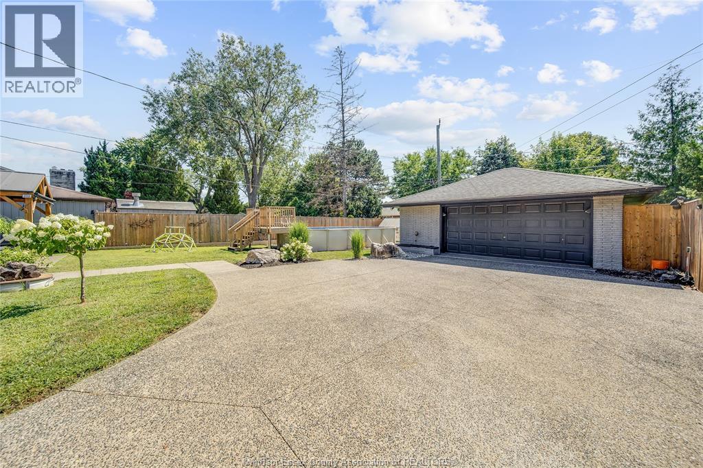 2777 ROCKWELL BOULEVARD - 44
