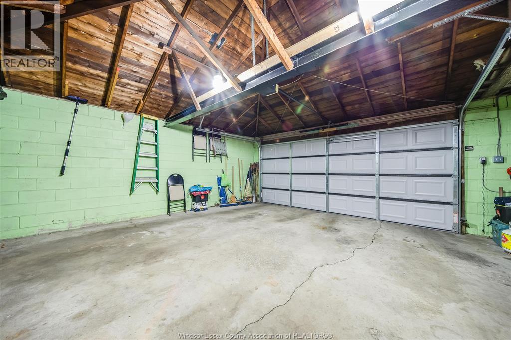2777 ROCKWELL BOULEVARD - 48