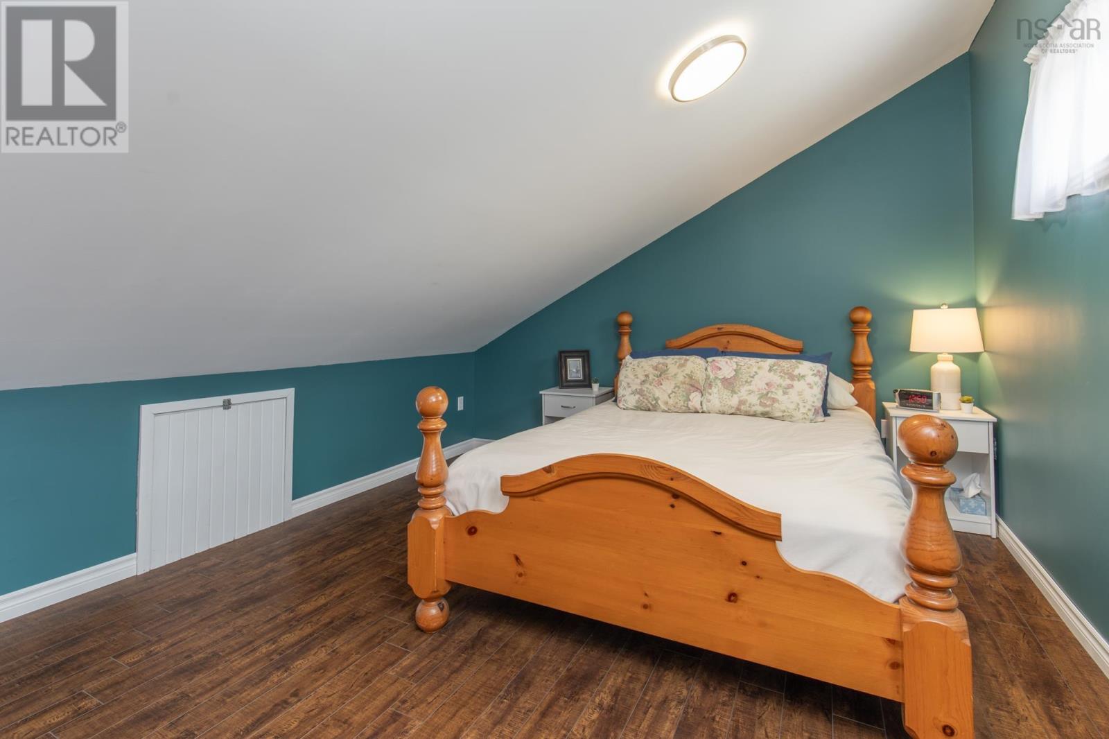 Property 23 of 47 of 121 Mill Road