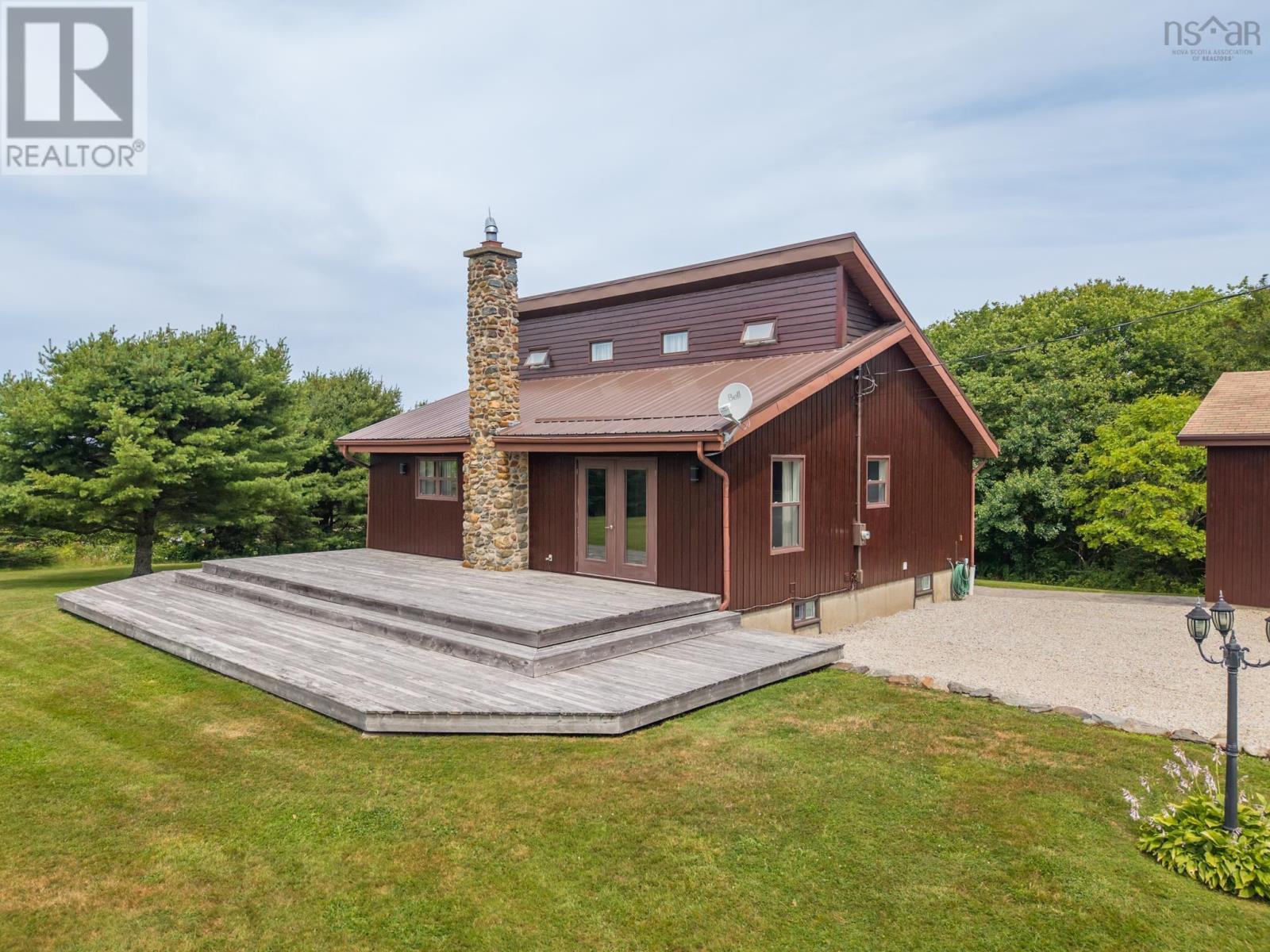 Property 36 of 47 of 121 Mill Road