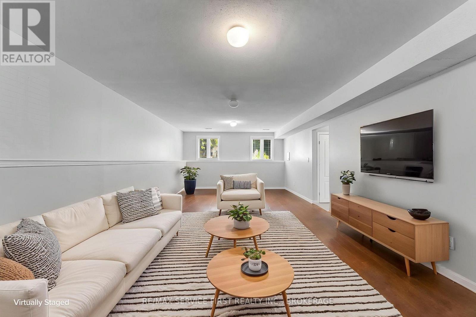 19 HERITAGE DRIVE - Image 30