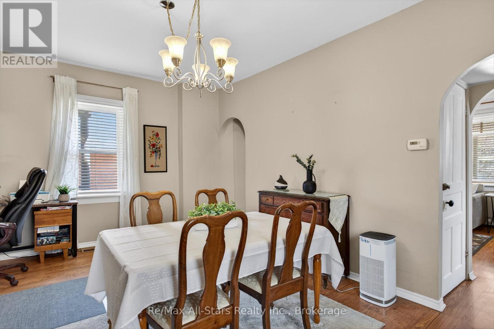 90 GLENELG STREET W - 10