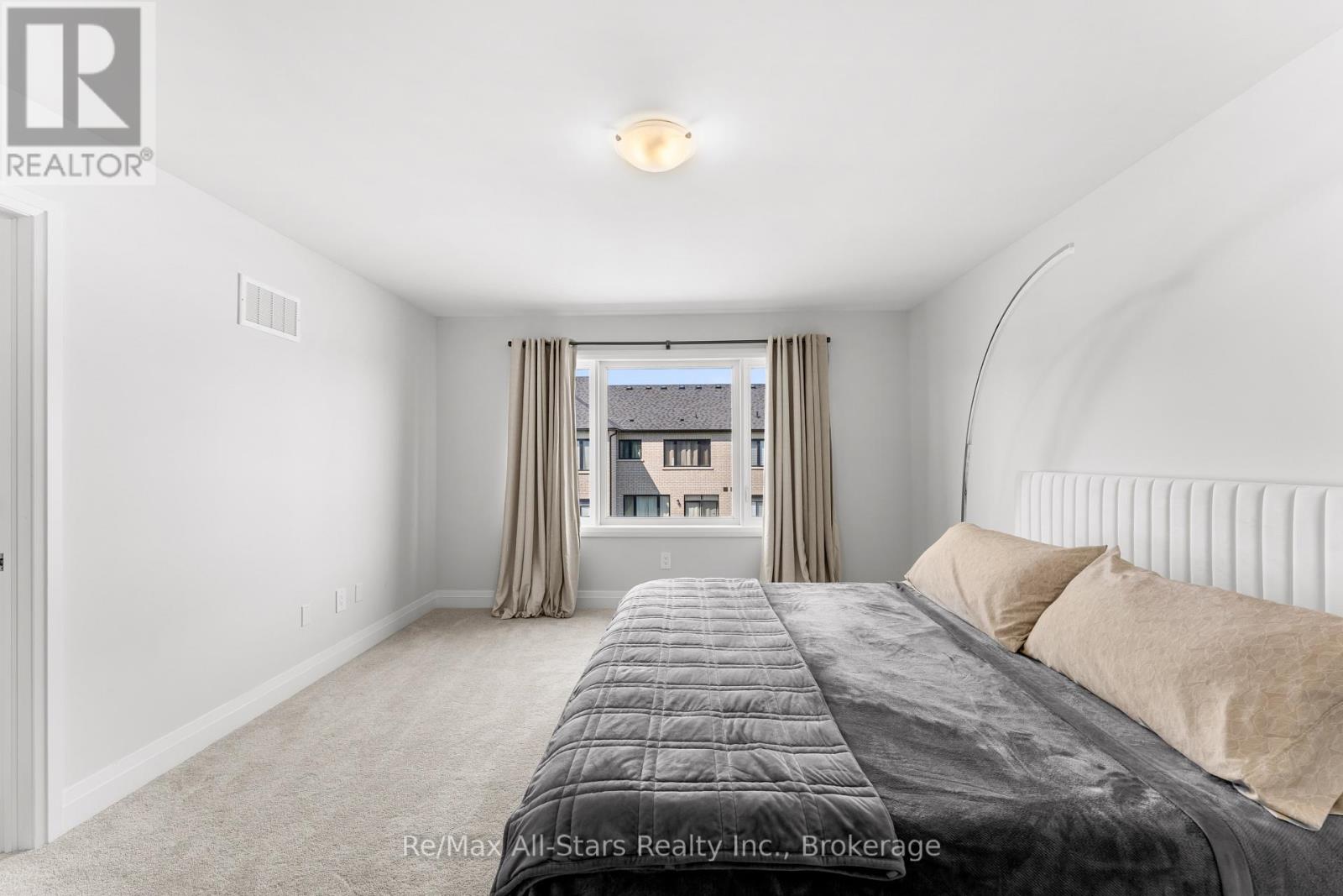 7 KEENAN STREET - 18
