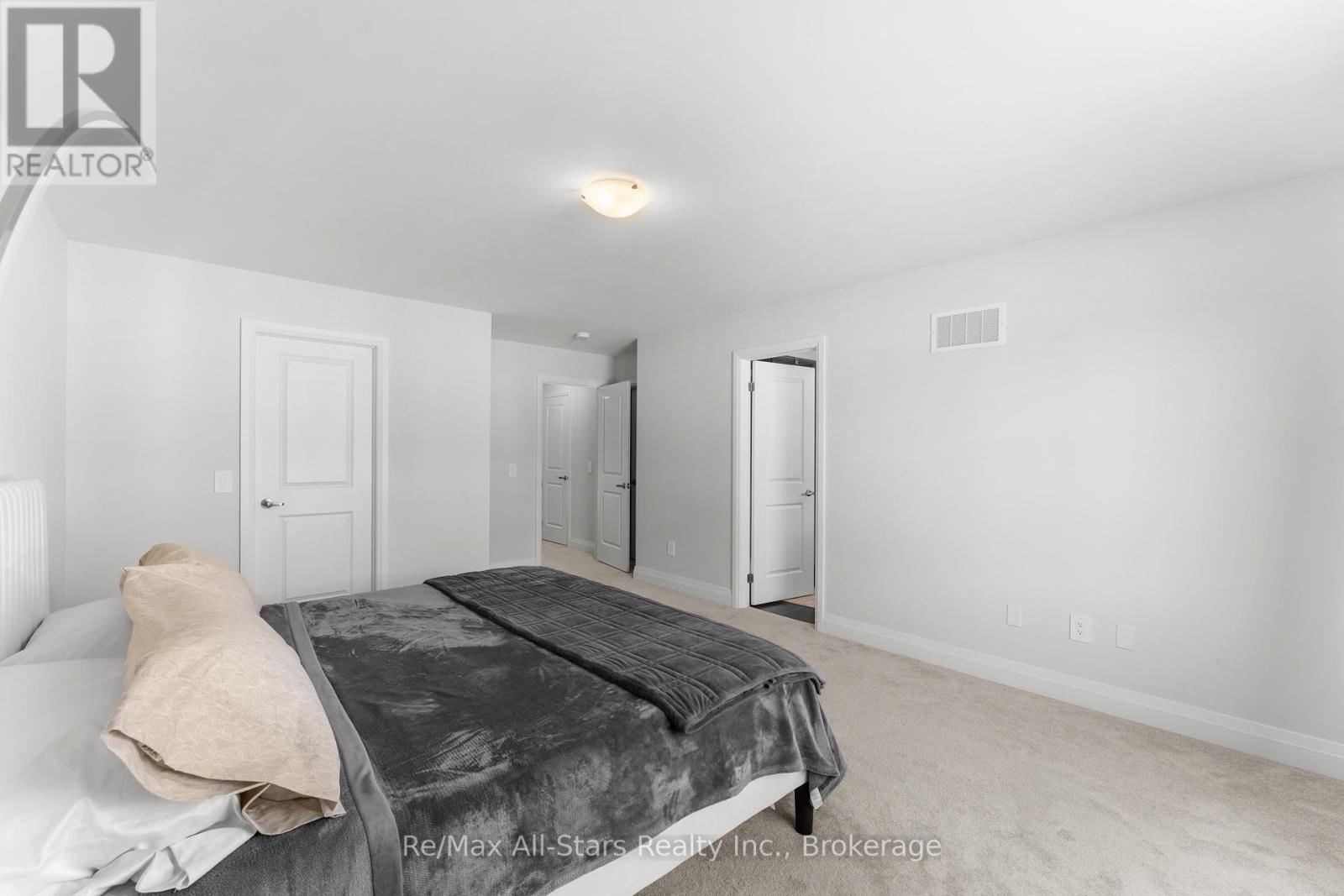 7 KEENAN STREET - 22