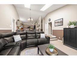 15430 Kilmore Close, Surrey, BC V3S6N9 Photo 15