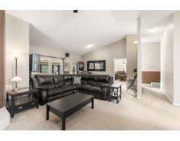 15430 Kilmore Close, Surrey, BC V3S6N9 Photo 7