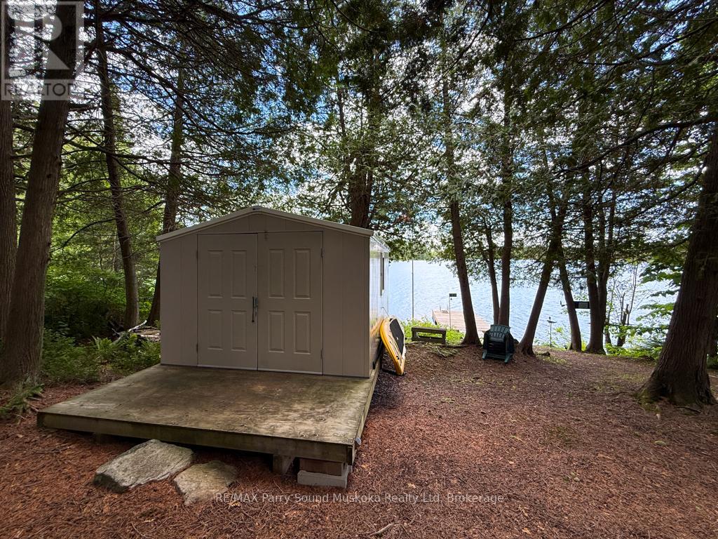 634 WA WHITESTONE LAKE - 16