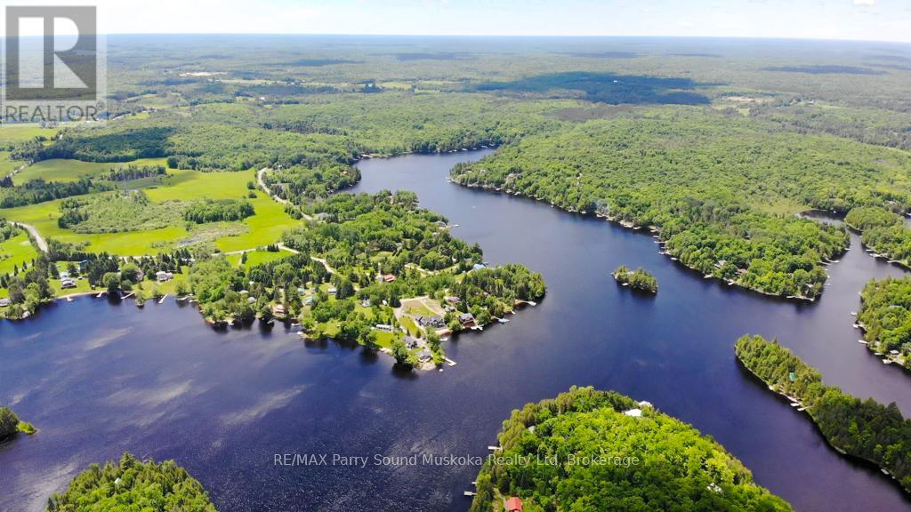 634 WA WHITESTONE LAKE - 42