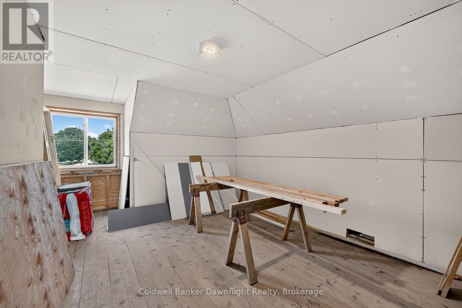75 LONDON ROAD - Image 29