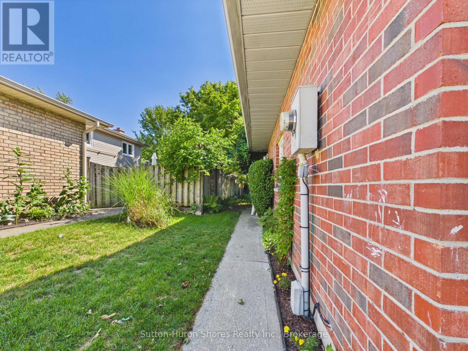762 BRADFORD STREET - 15