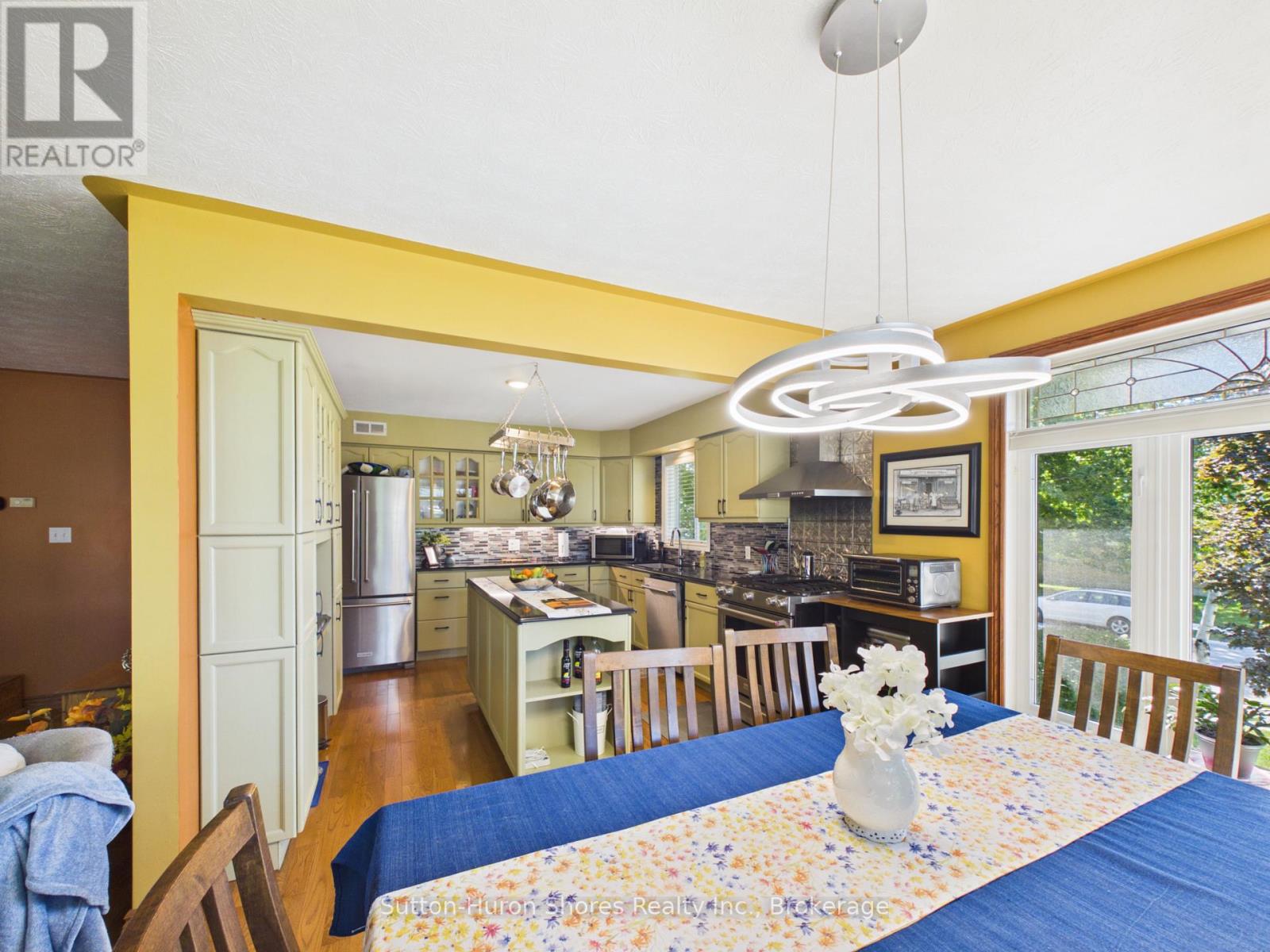 762 BRADFORD STREET - 18