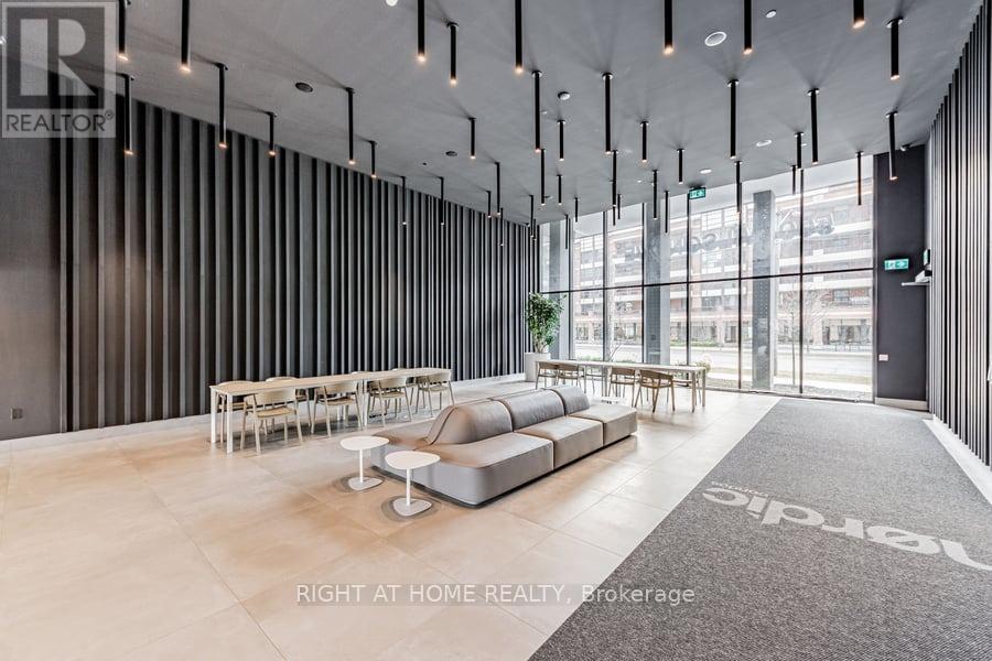 #423 500 WILSON AVENUE - 17