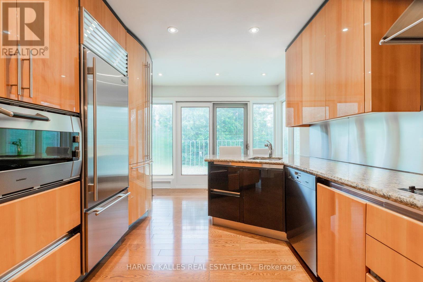 536 BLYTHWOOD ROAD - 12