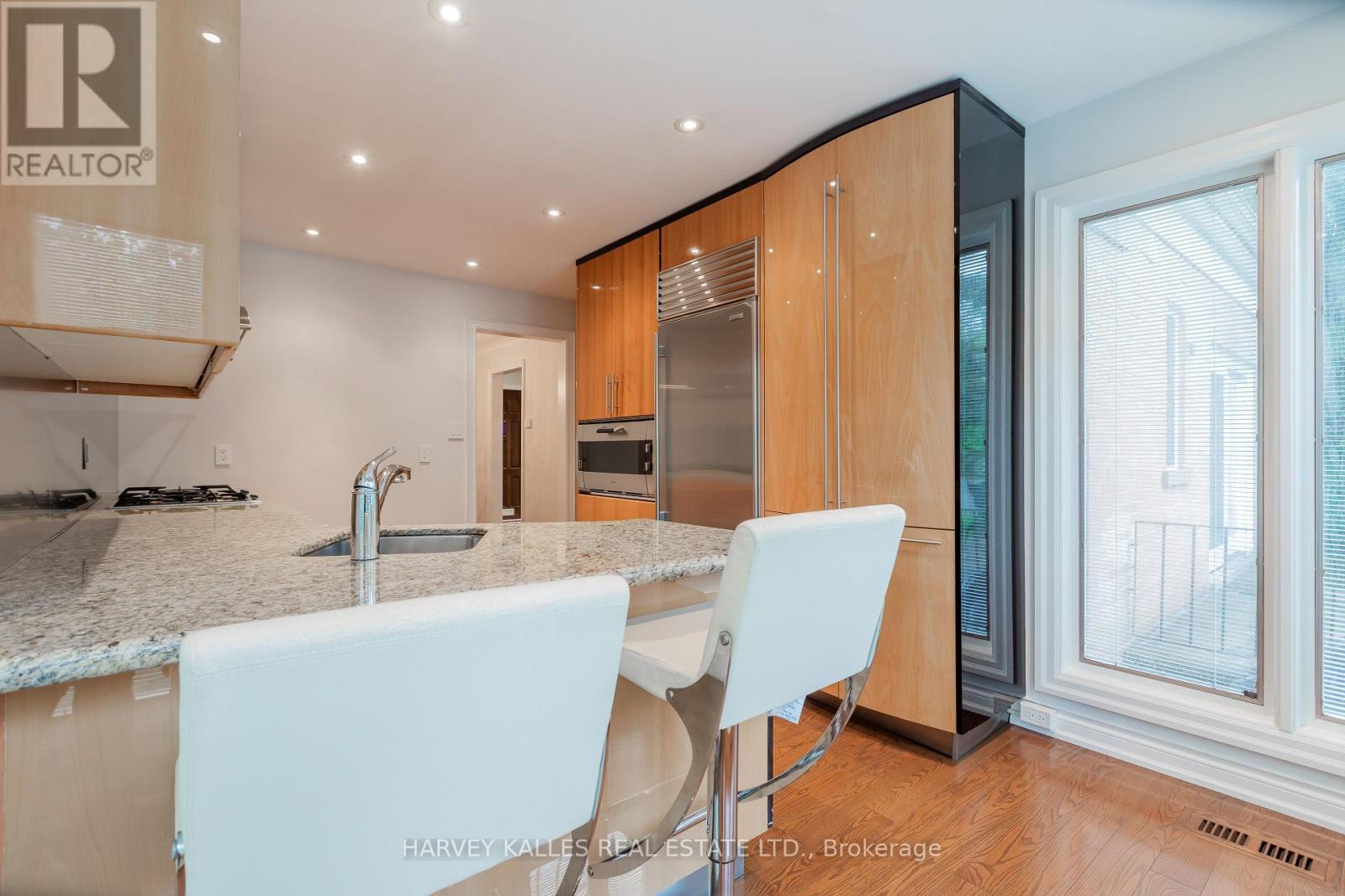 536 BLYTHWOOD ROAD - Image 13